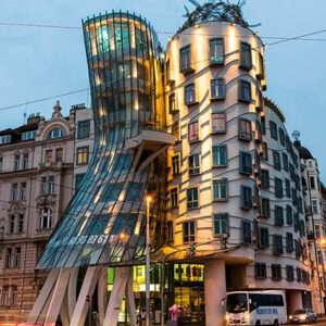 عجیب ترین سازه های معماری دنیا؛ ۲۱ ساختمان با ظاهری خاص اما جالب